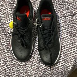 Adidas Tennis Shoe