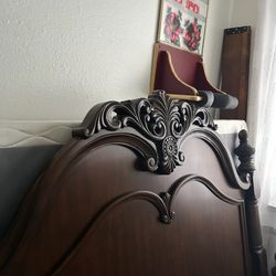 Full Bed Frame+Mattress