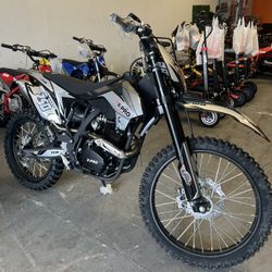 250cc Dirt Bike! Finance Available