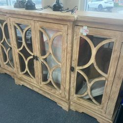Side cabinet，$780