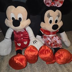 Disney Mickie Mouse & Minnie Mouse Valentine's Day large plush doll