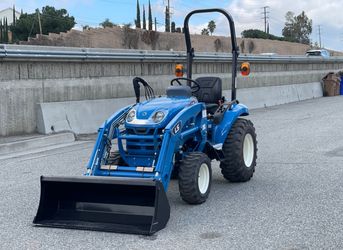 New LS XJ2025H Compact Tractor * Front Loader 