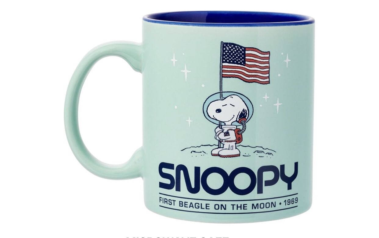 Silver Buffalo Peanuts “First Beagle on the Moon” Ceramic Mug