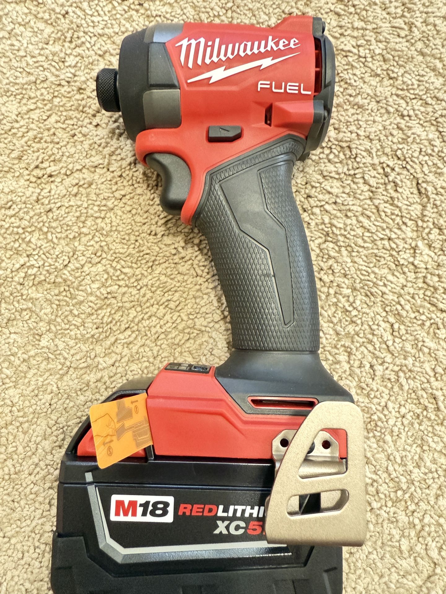 Milwaukee M18 FUEL Brushless Cordless 1/4 in. Hex Impact Driver Kit with an XC 5.0Ah Battery