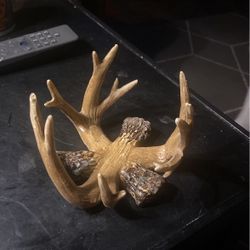 Faux Antlers. ( Used As A Candle Holder) 6”x4”