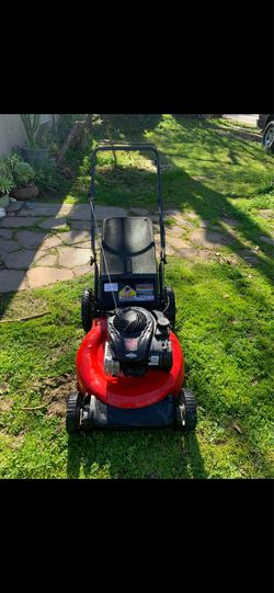 Yard Machines Lawnmower