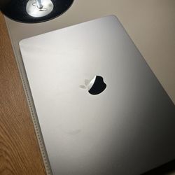 2024 MacBook Air M3, 13.6 in 