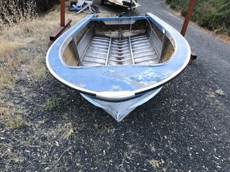 16 ft. Starcraft aluminum boat and more for Sale in Angels Camp, CA