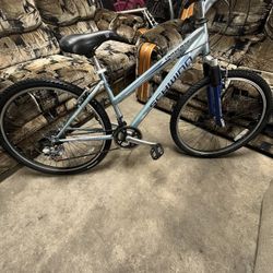 26 in. Schwinn Traverse Shaped Tube Woman Inspired 21 Speed