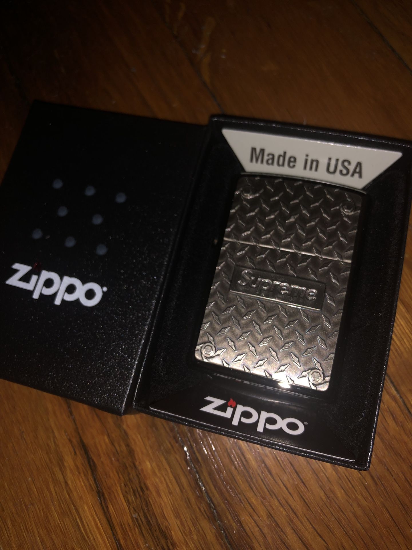 SUPREME ZIPPO LIGHTER (CASH ONLY)