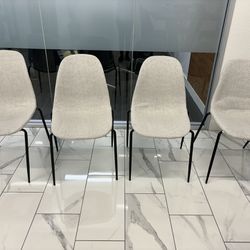 Four White Chairs 