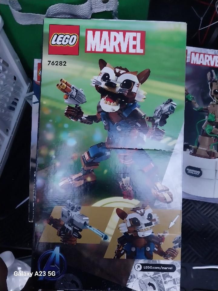 Legos Marvel Exclusive