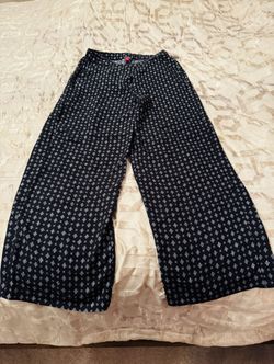 Vince Camuto pants size 10. New with tags.