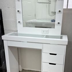 Vanity Set