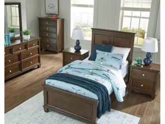Danabrin Brown Twin Panel 6-Piece Bedroom Set w/ 2 Nightstands (Online Special Price)