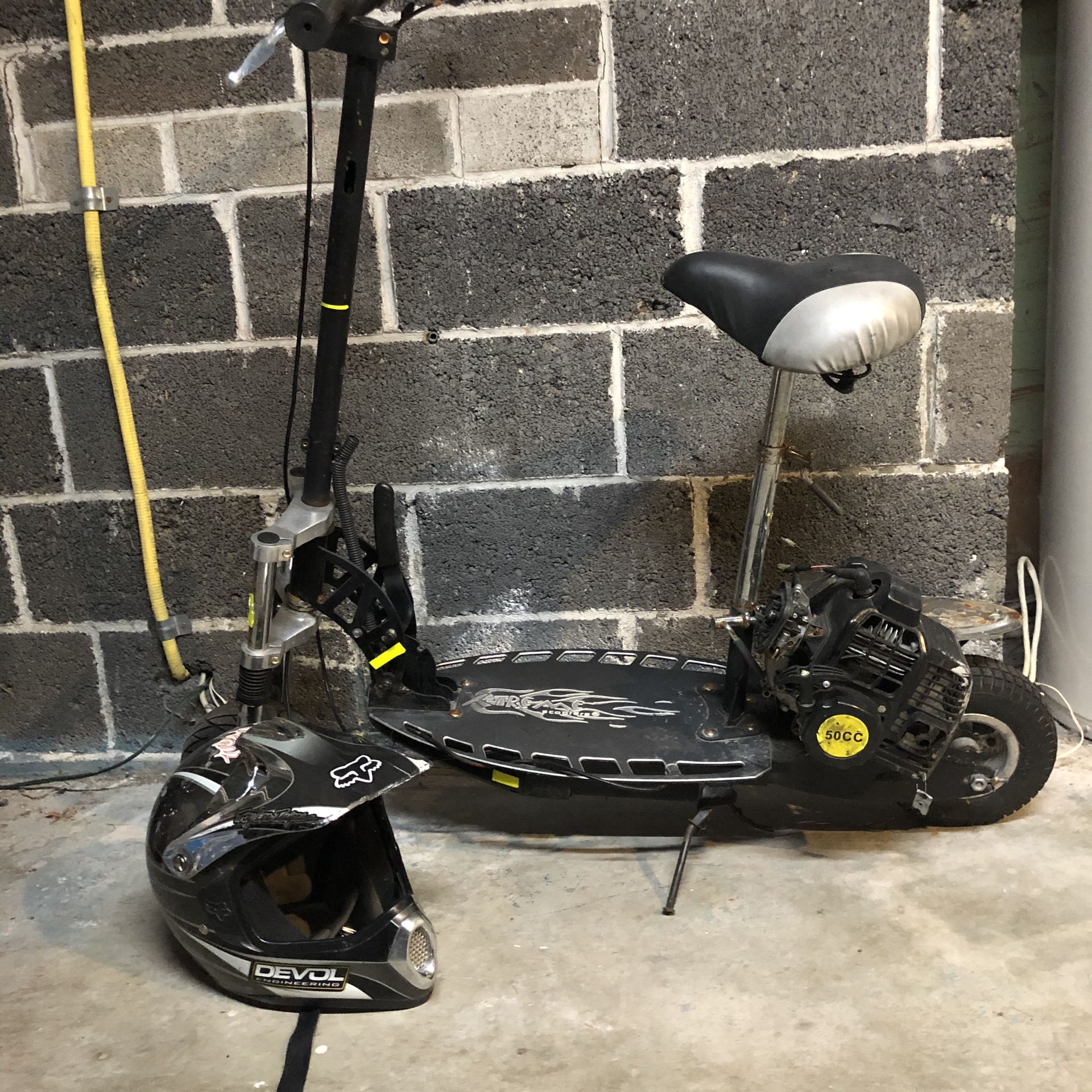 X Treme XG550 49cc gas scooter for Sale in WA OfferUp