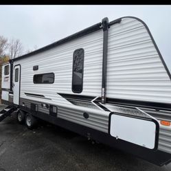 Beautiful 🤩 2022 Coleman 242BH Lantern 