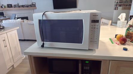 Large microwave Panasonic