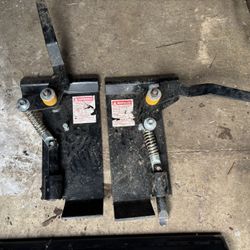 Quick Attach, Bobcat Universal Skid Steer (machine-end) Attachment Latches Weld-on Bucket Retrofit 