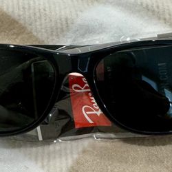 RAY-BAN Sunglasses - BRAND NEW 