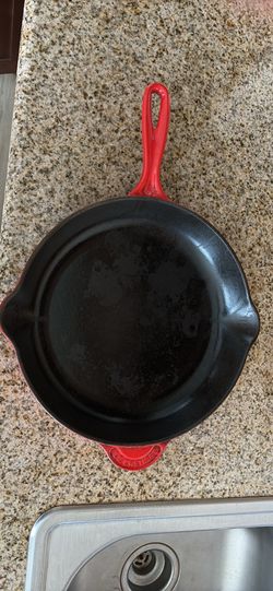 Le Crest Cast Iron Pan Red  12 inches