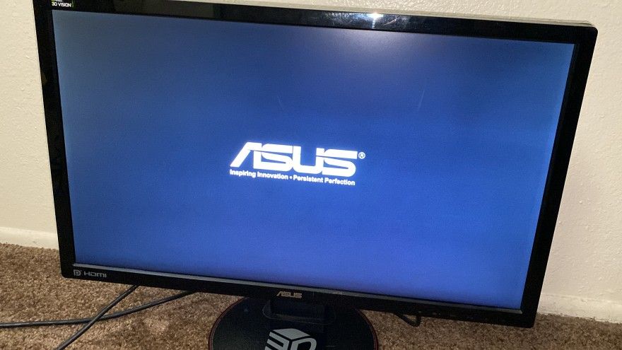 Versatile 24 FHD Monitor & PC Stand Great For Gaming Or Work