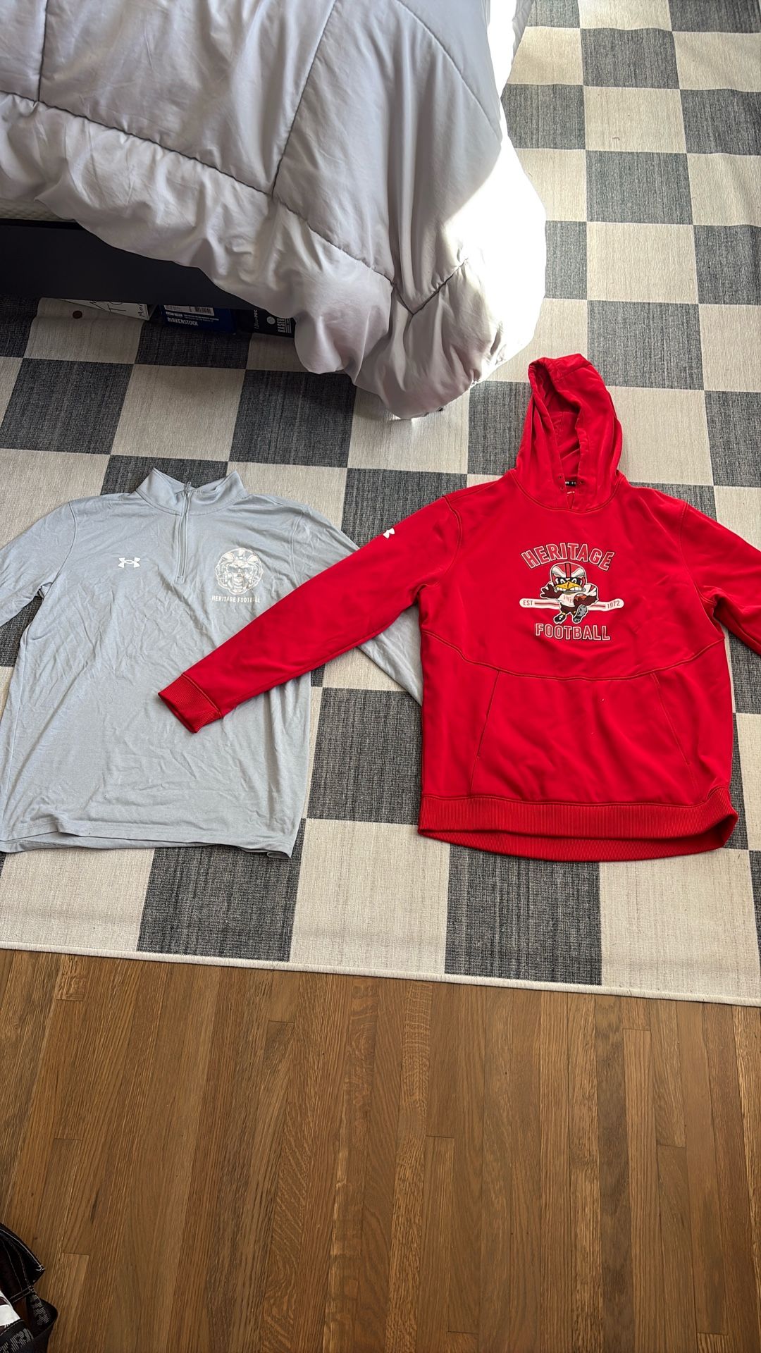 Heritage HS (Littleton,CO) Football Sweatshirts Men’s Medium