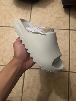 Adidas Yeezy Slide