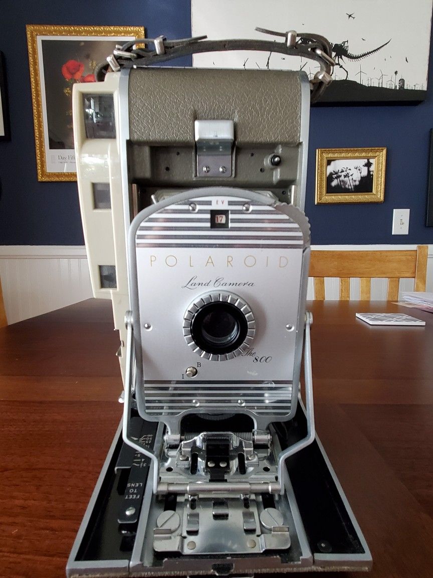 Polaroid Land Camera 800