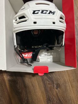 CCM White bucket medium