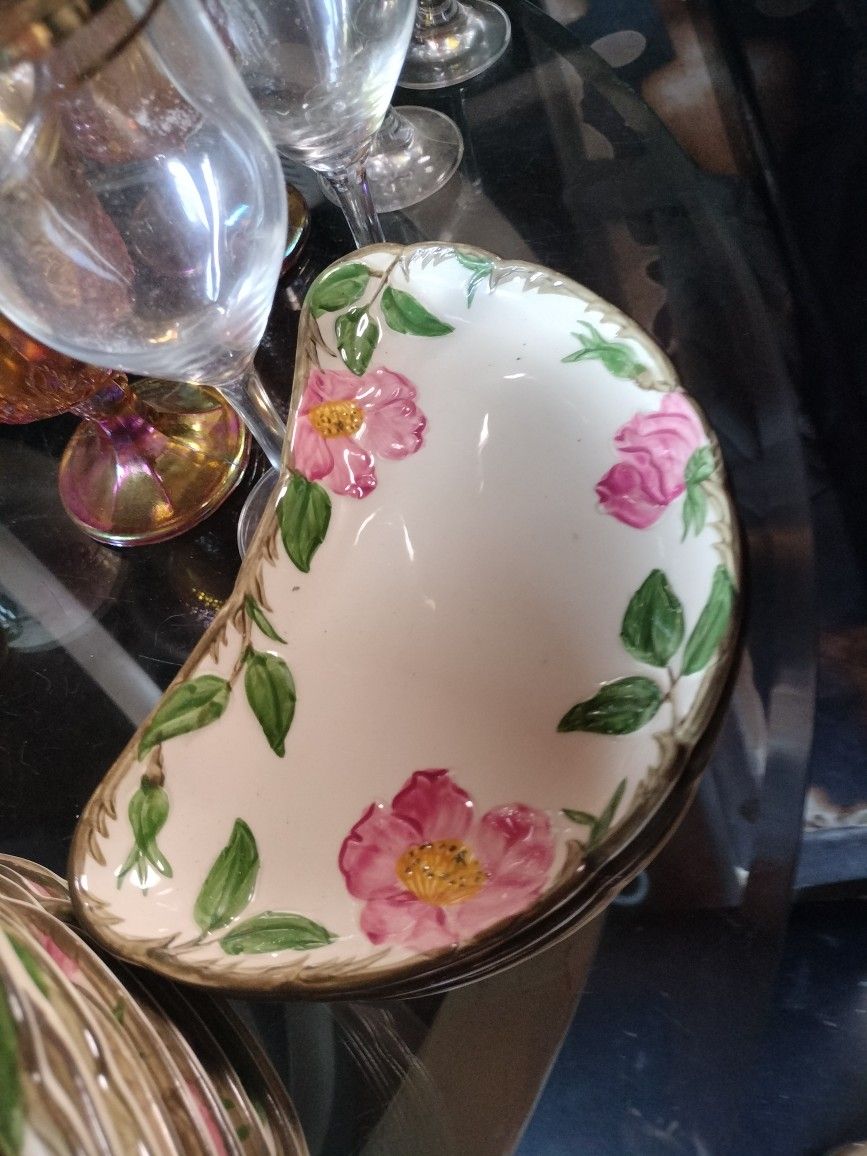 Vintage Franciscan Earthenware Curved Plates