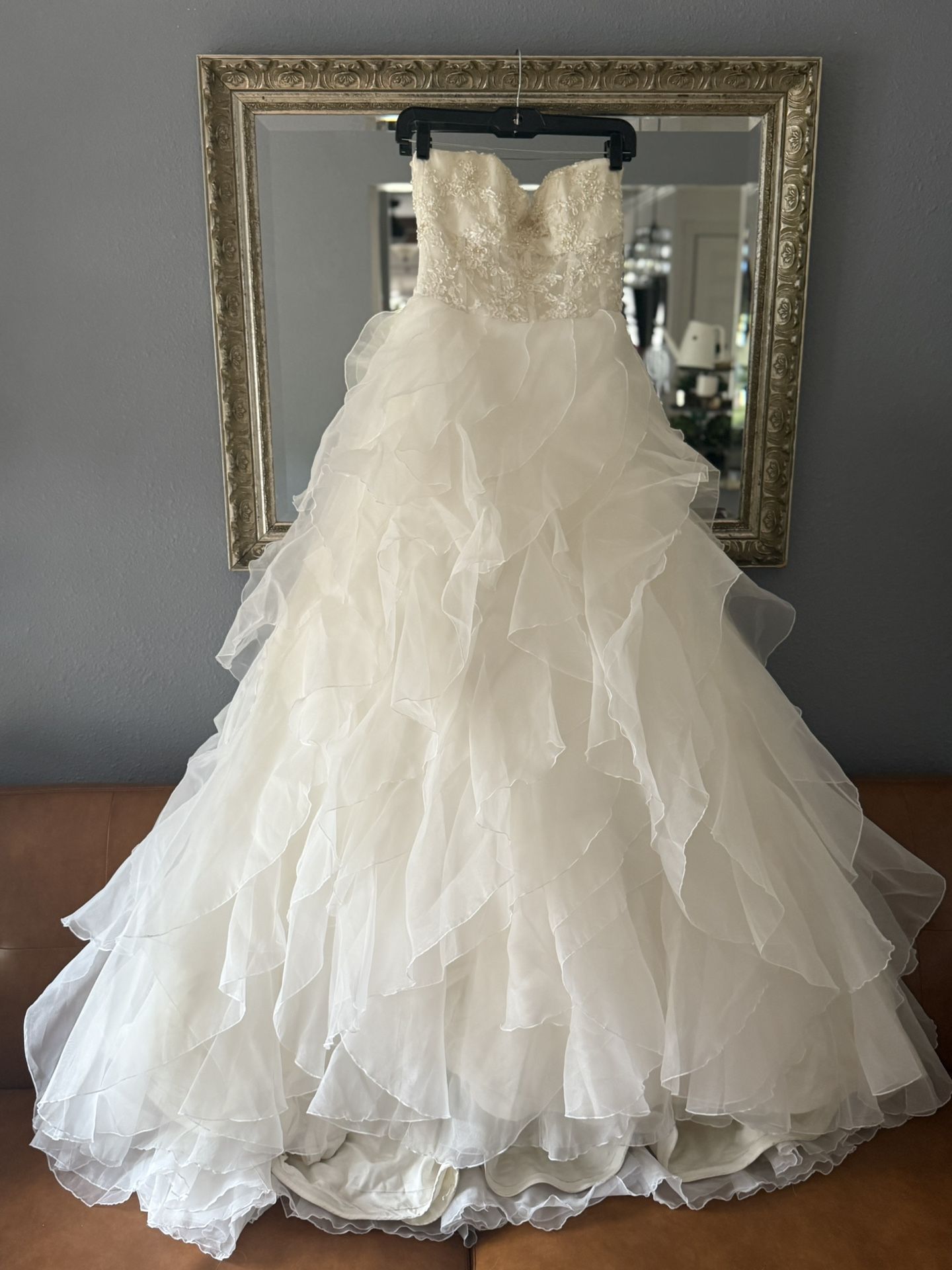 Paloma Blanca Wedding Dress