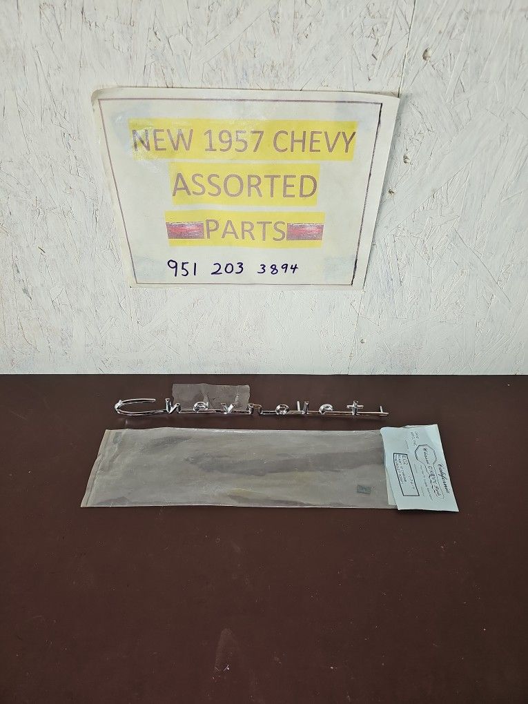 1957 CHEVY Bel-Air Emblem