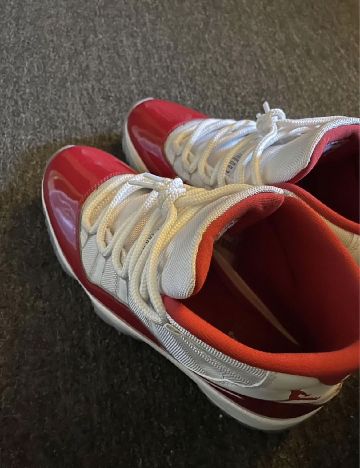 Jordan 11$ Cherrys