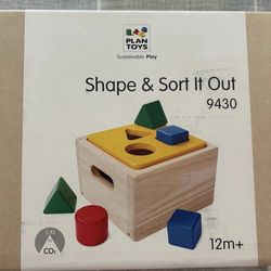 PlanToys Shape & Sort It Out
