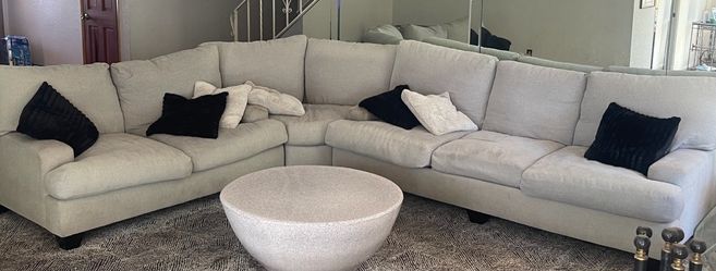 Living Spaces Couch sectional and coffee table