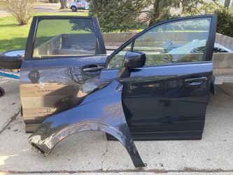 2014 - 2018 Subaru Forester driver side doors/fender - Dark Grey Metallic 61K color code
