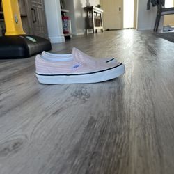 Woman’s Vans Size 7
