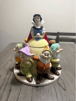 Walt Disney Snow White Cookie Jar