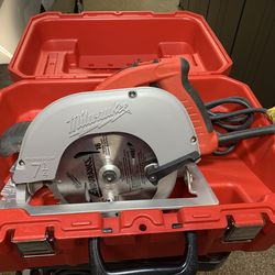 Milwaukee 6391 7-1/4” Tilt-Lok Left Blade Circular Saw w/ Case & Manual – $125 OBO