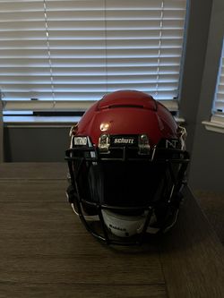 F7 Youth Medium New Condition