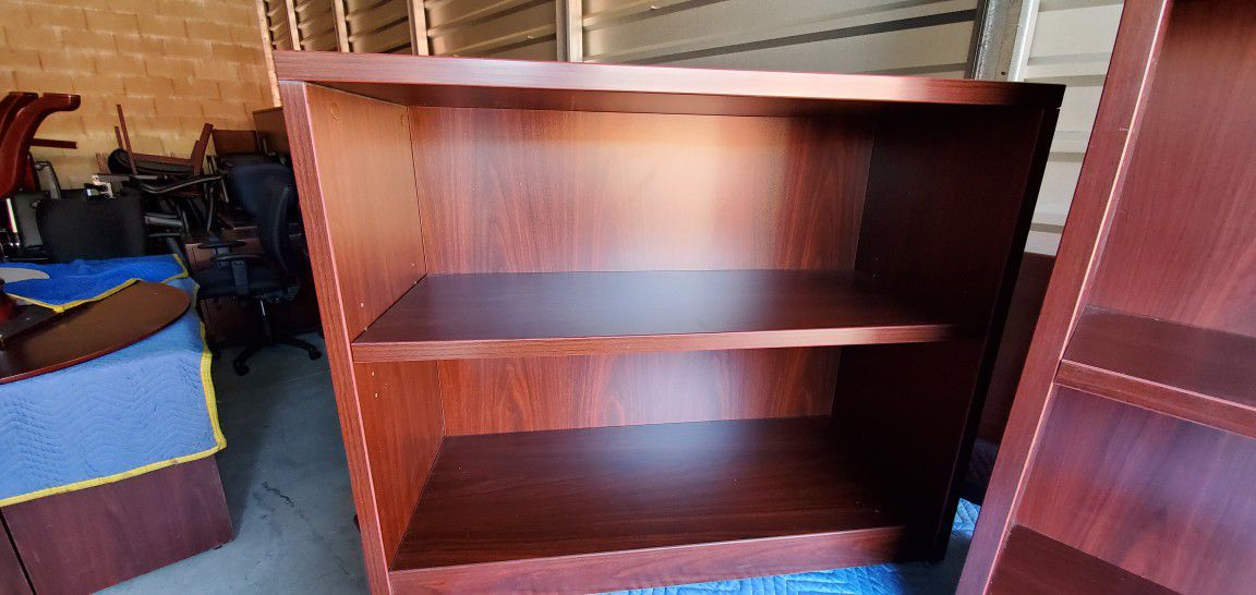 Wood bookshelf with 2 shelves