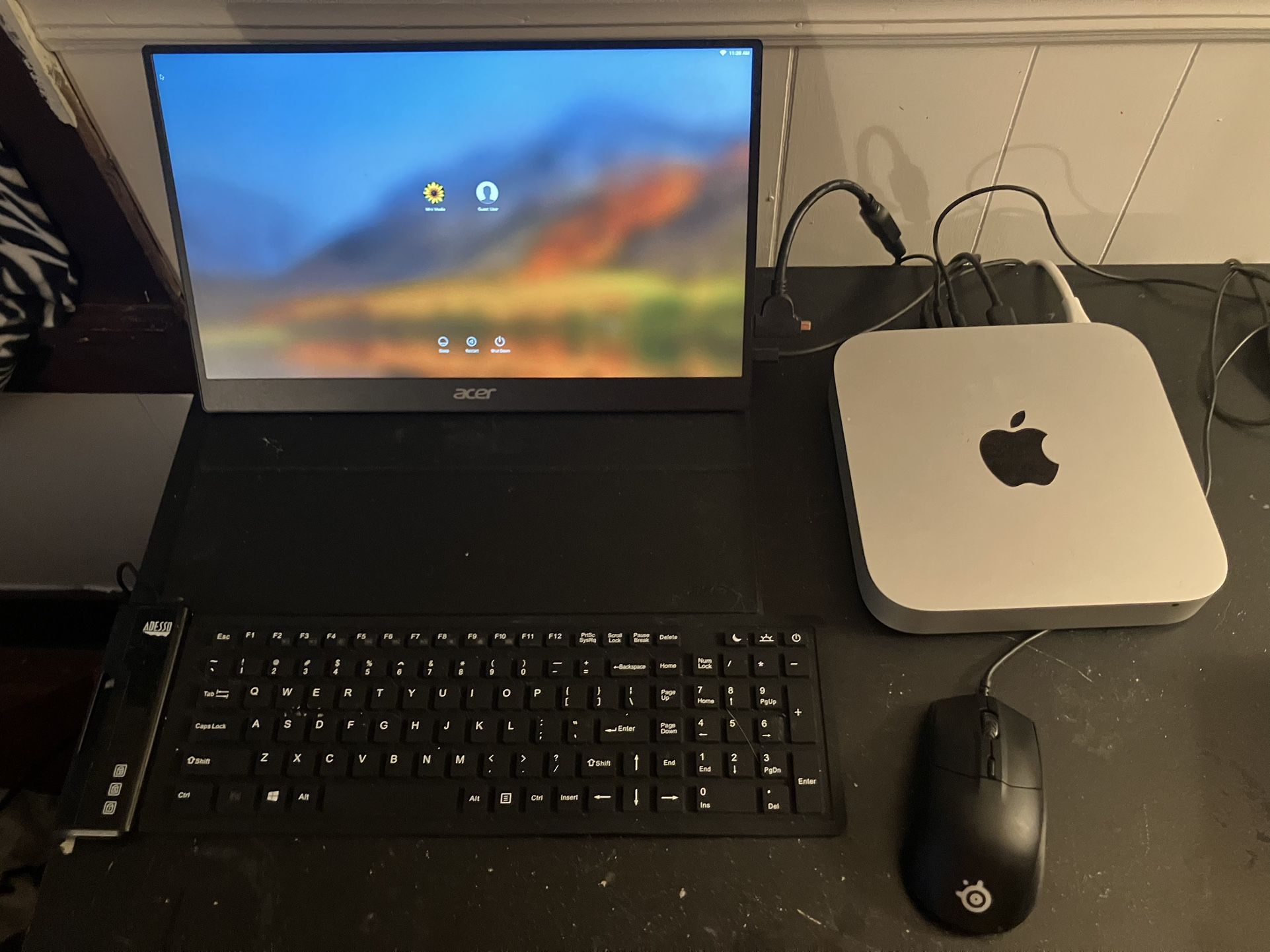 Mac Mini + Pm161q Acer Portable Screen