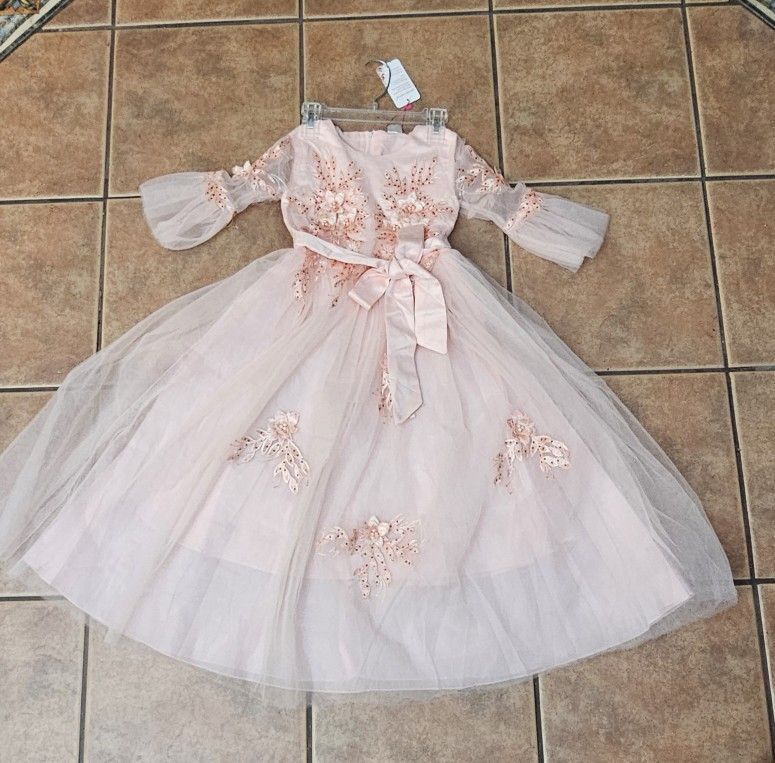 Beautiful Tulle Dress For Girls- Size 7/8
