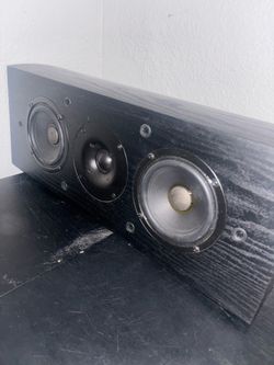 Center channel speaker