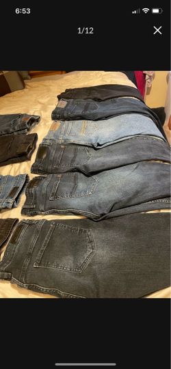 Kenneth Cole y buffalo . 32 y 34 $18 Each.
