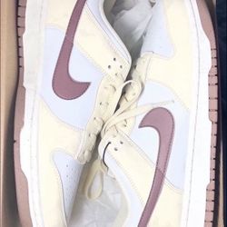 New Nike Dunk Low US W 10.5
