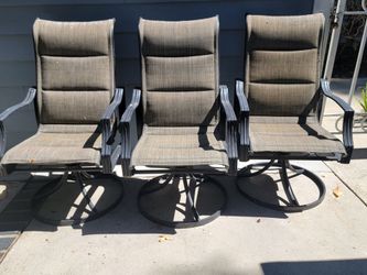 🏖  Patio Table with 4 Chairs & Umbrella  🏖
