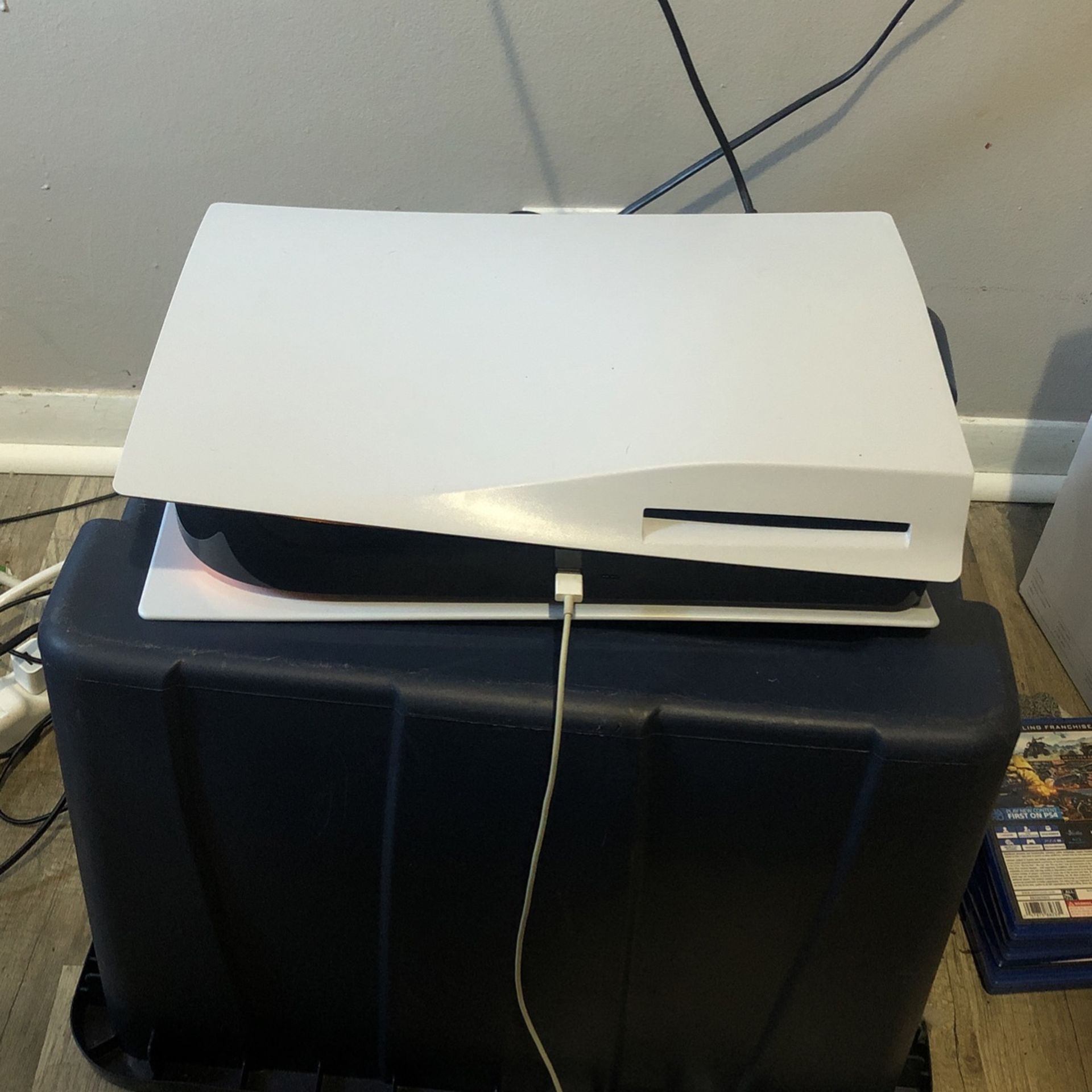 PS5 BARELY USED