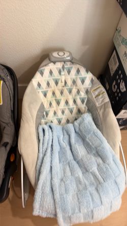 Ingenuity baby swing with blanket